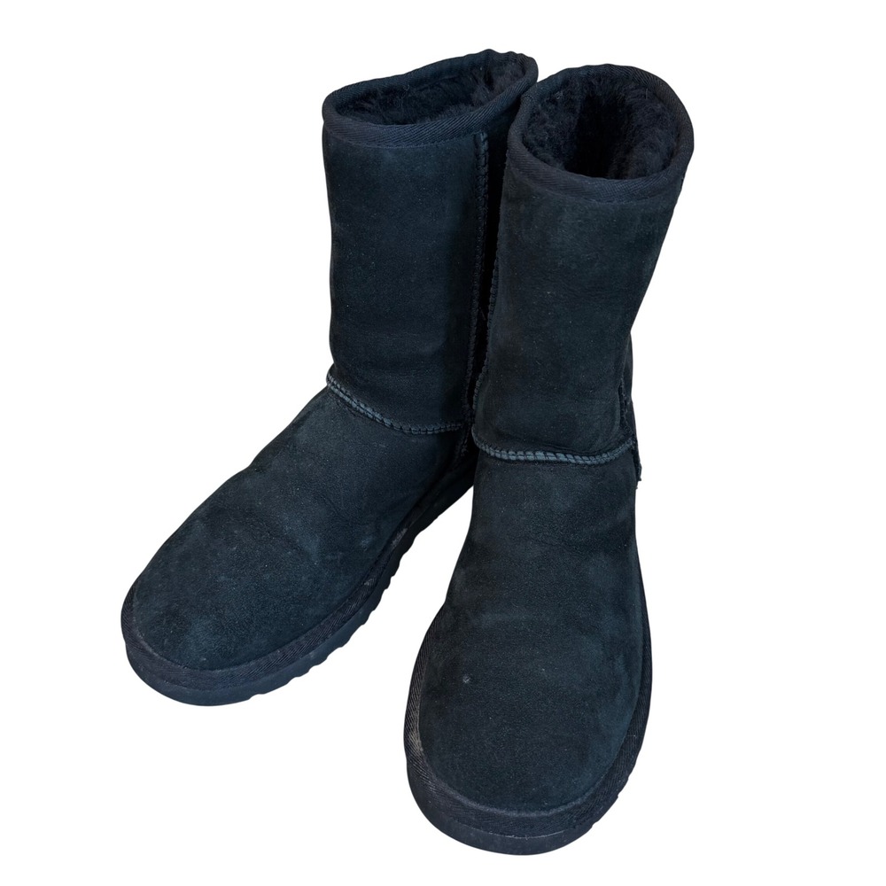 UGG Australia Classic Short II Black Suede Sheepskin Boots 5825 Women's Size 8